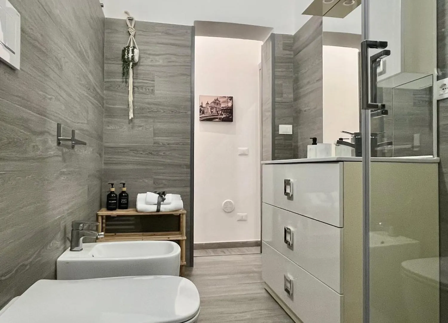 Amira Guest House Catania Italy